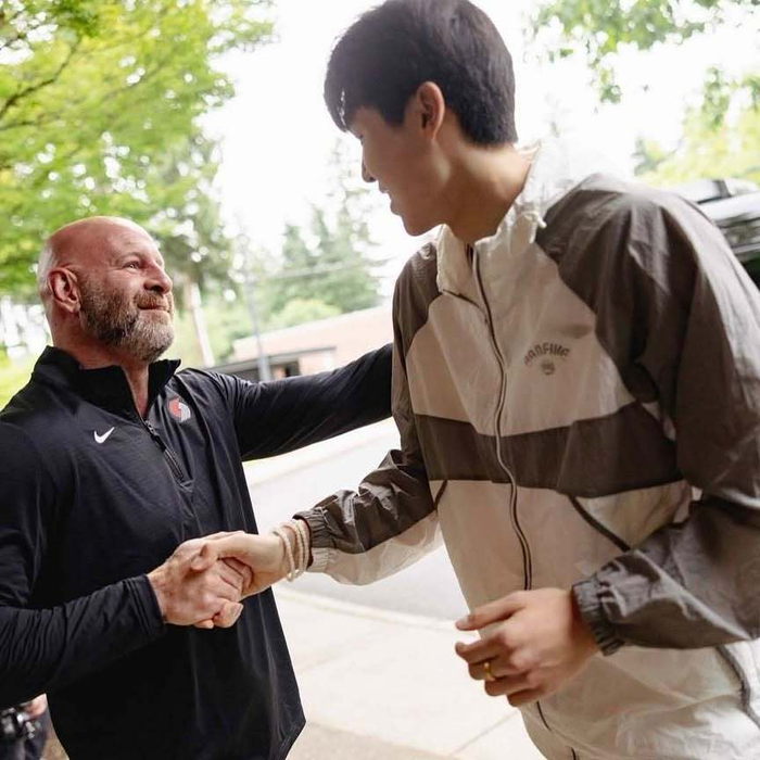 APP下载包含赛后波特兰开拓者调整名单以备全明星赛，单刀错失环节打磨，引发热议，赛程密集仍需轮换的词条